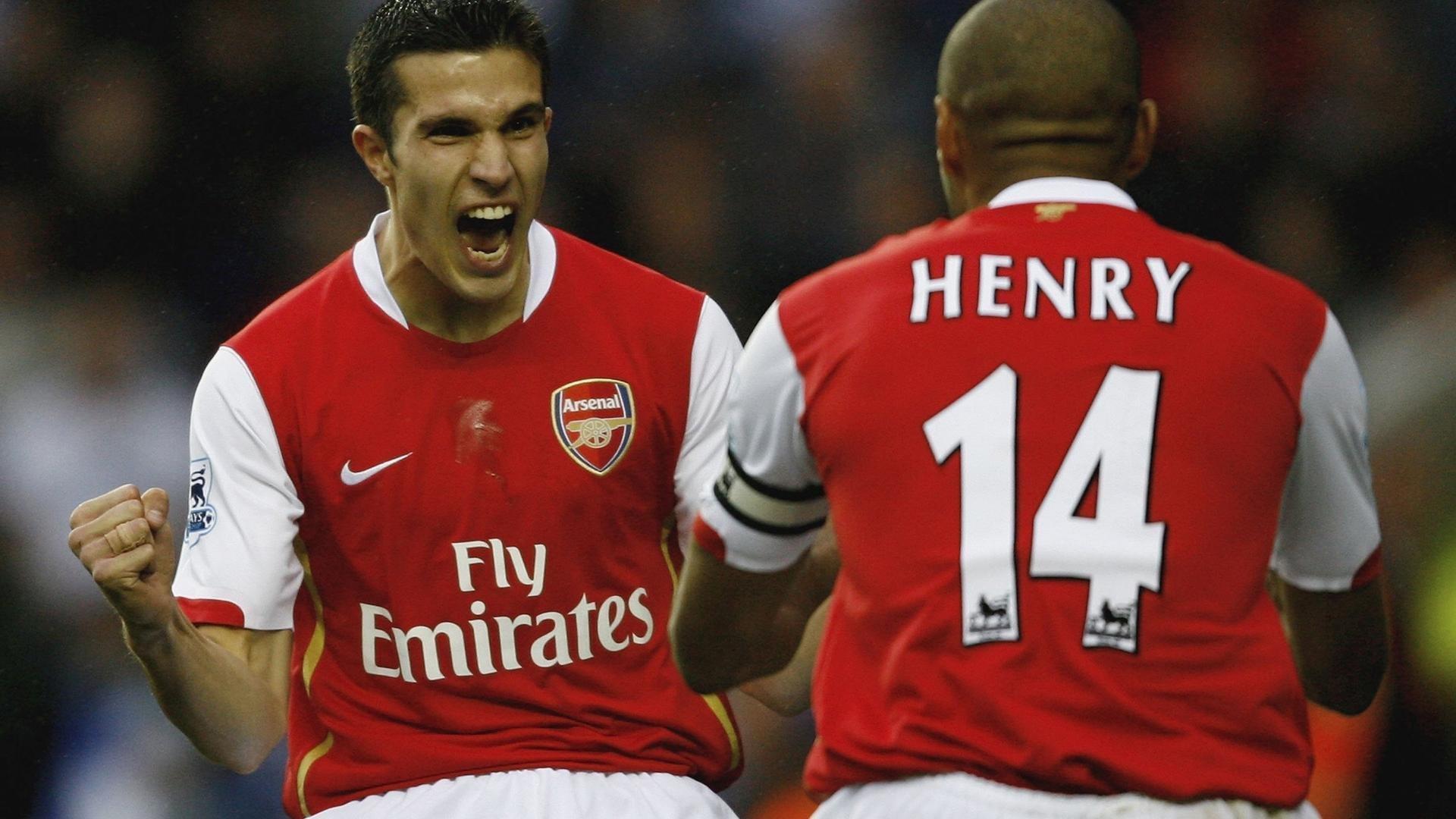 【说点球事】请来威尔士小姐做主持，斯旺西这招绝了